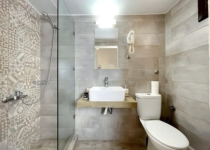 Aparthotel Almira